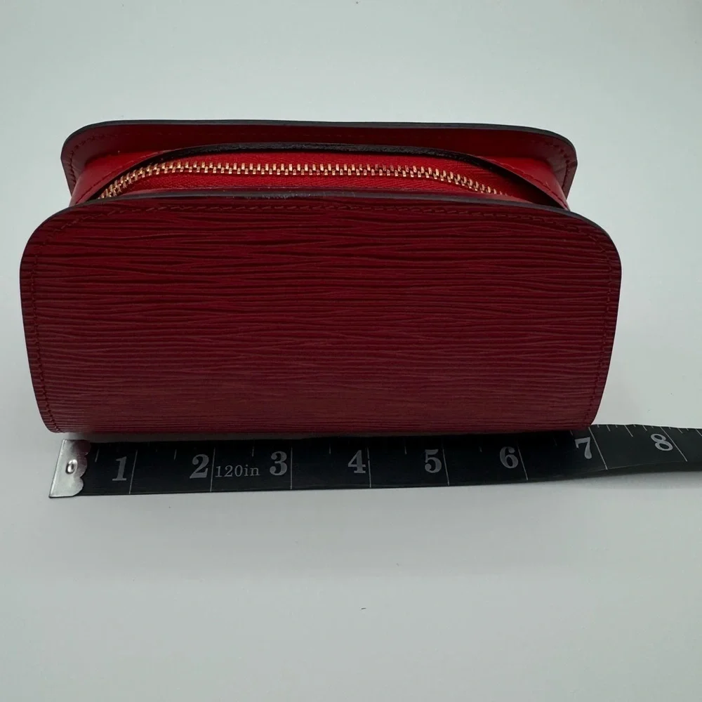 LOUIS VUITTON Epi Dauphine PM Pouch Castilian Red EUC